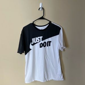 Nike Short Sleeve Shirt